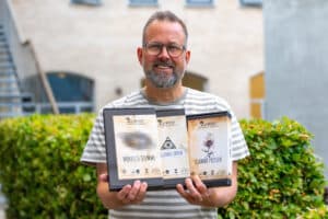 Kim Nielsen med tre GoMystery-spil på Lolland-Falster.
